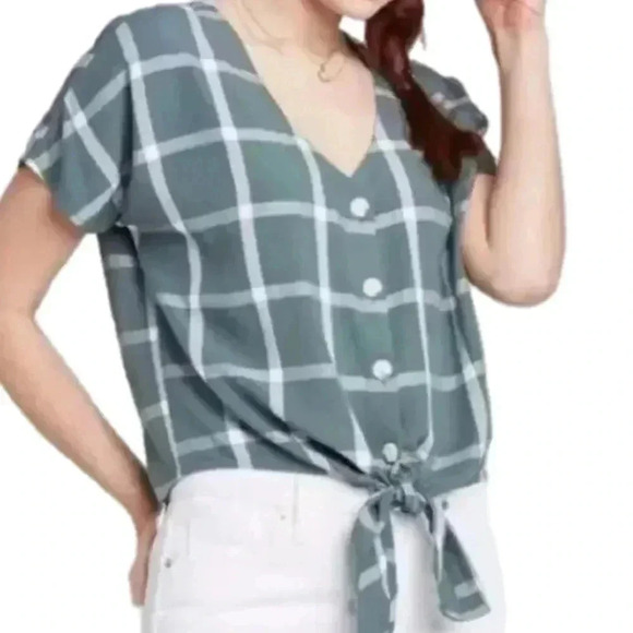 Universal Thread Sage Plaid Blouse Top Button Up Tie Hem Size Womens Small - Picture 1 of 11